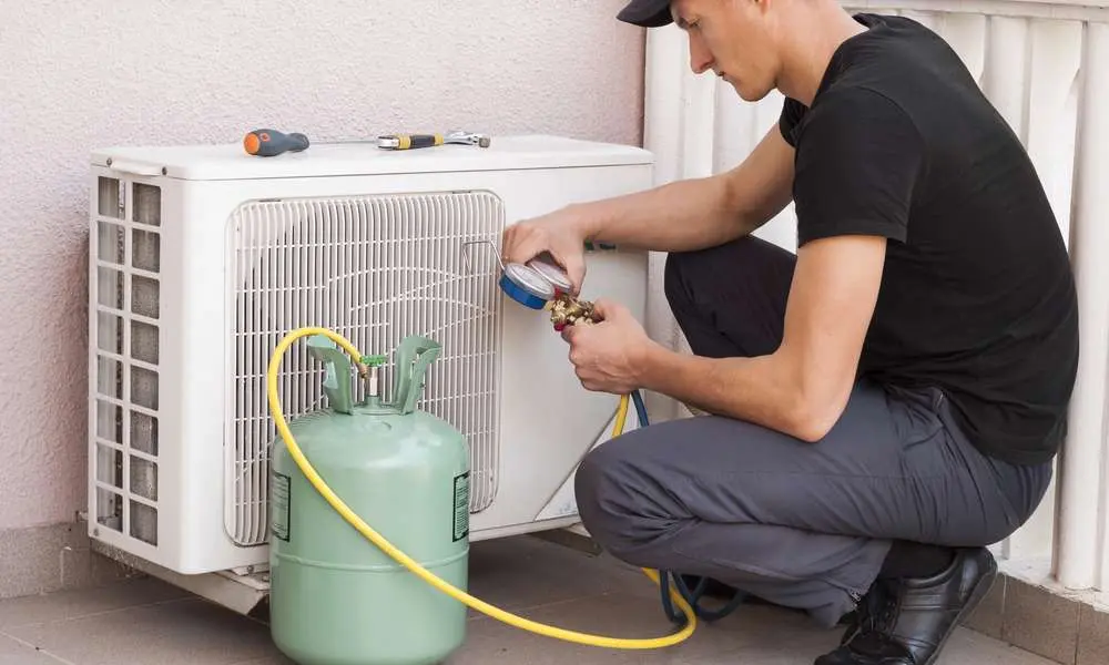 Riparazione climatizzatori e ricarica gas R32 R410A